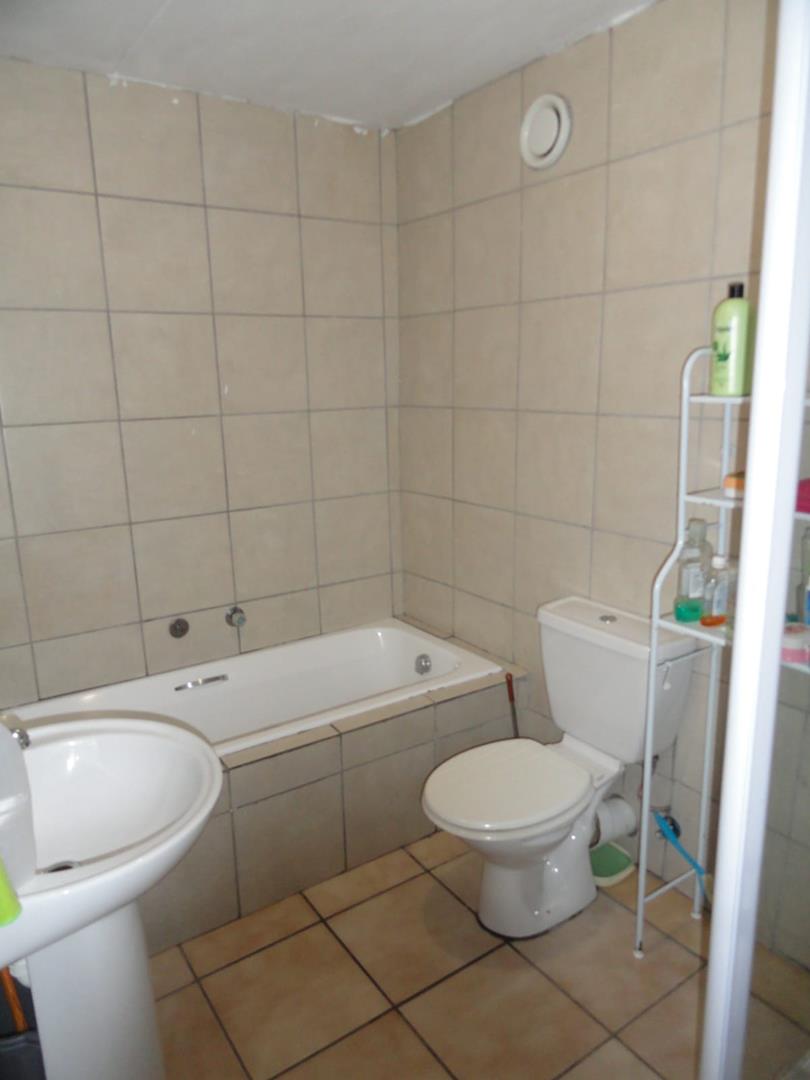 2 Bedroom Property for Sale in Bellville Park Western Cape